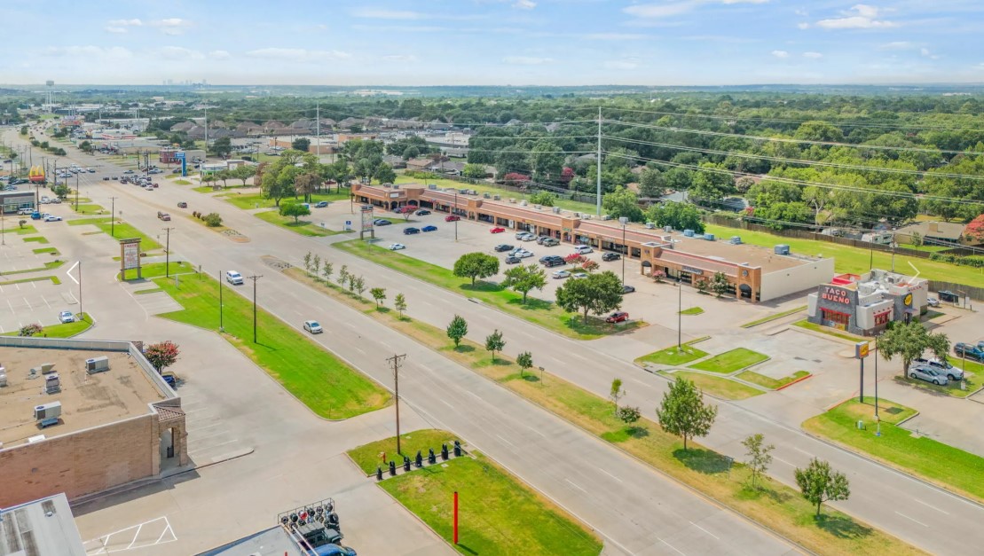 Exceptional Commercial Property in Pantego